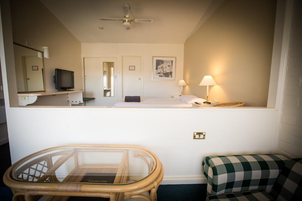 Abel Tasman Airport Motor Inn Launceston Zewnętrze zdjęcie